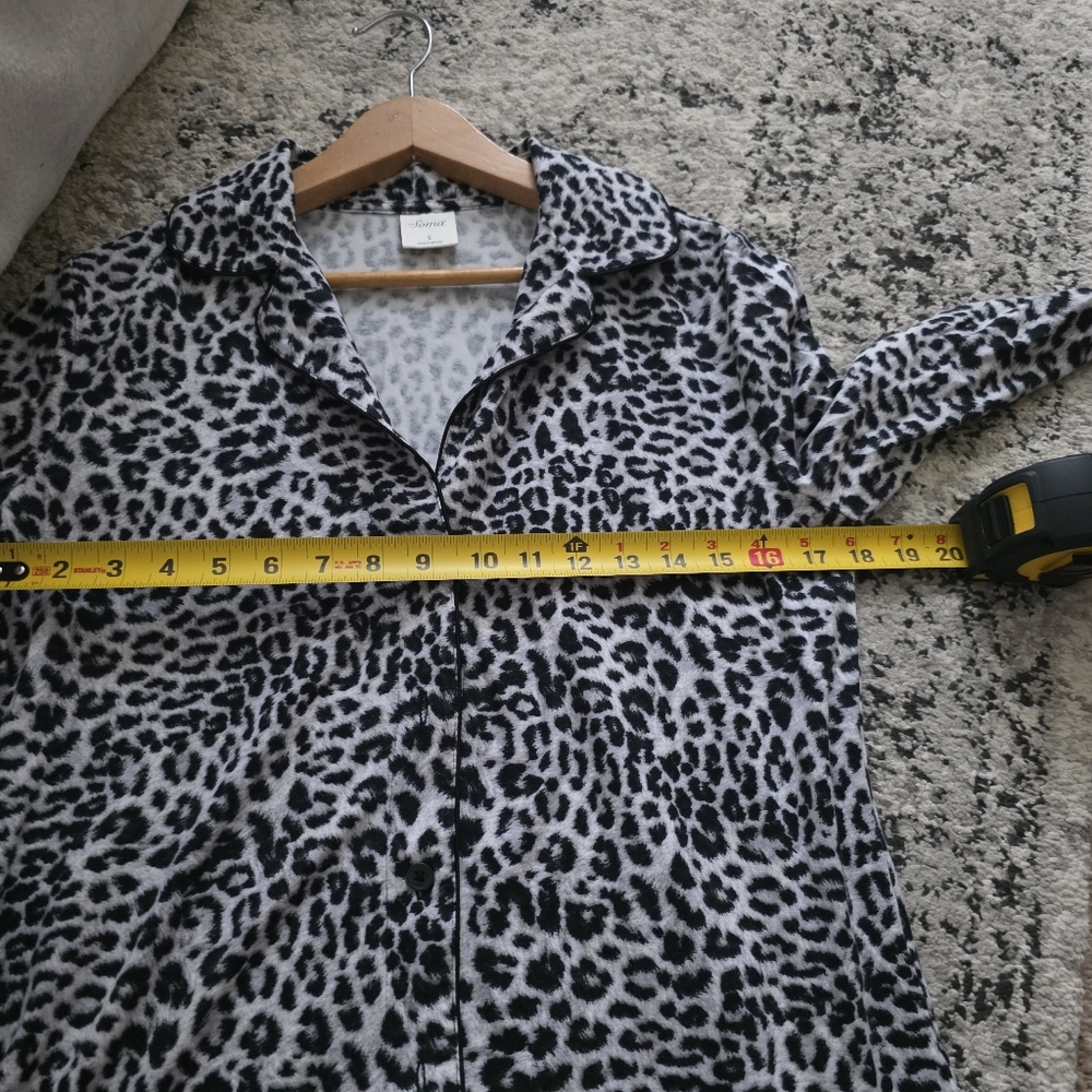 Soma Leopard Print Longsleeve Sleep Shirt Women S Black White Gray - Picture 7 of 7